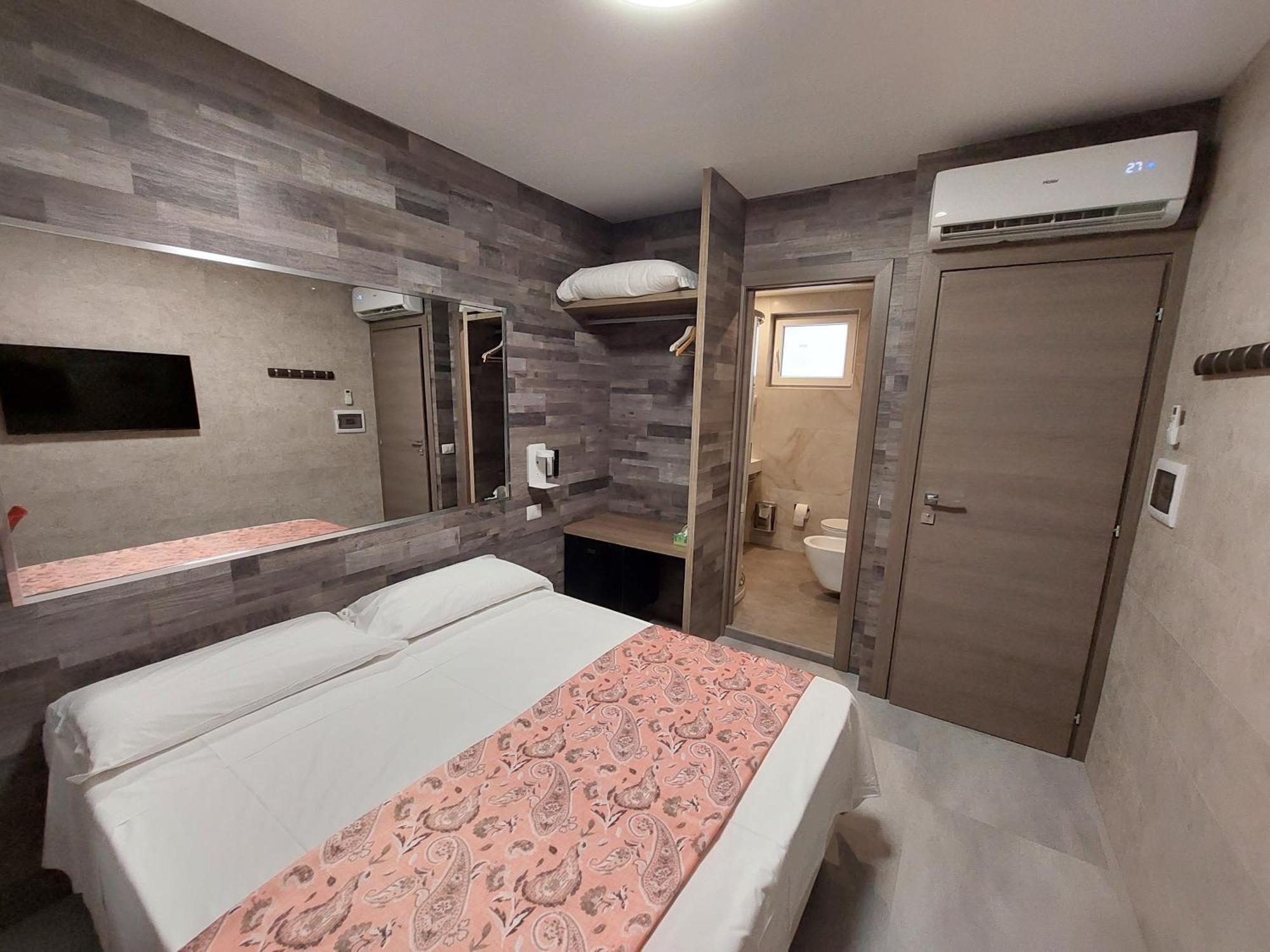 Hotel Pontenuovo Merone Εξωτερικό φωτογραφία