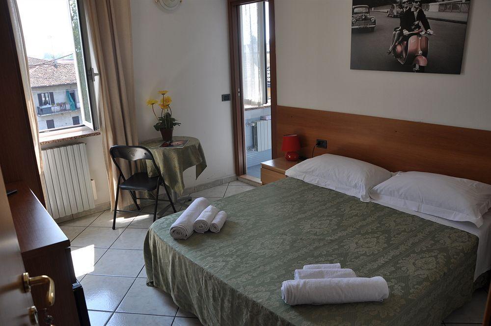 Hotel Pontenuovo Merone Εξωτερικό φωτογραφία