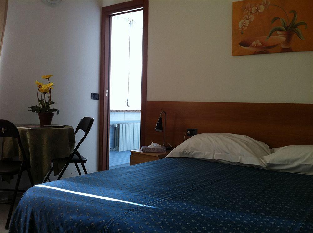 Hotel Pontenuovo Merone Εξωτερικό φωτογραφία